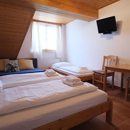 Hotel Kreta Kutna Hora Luaran gambar