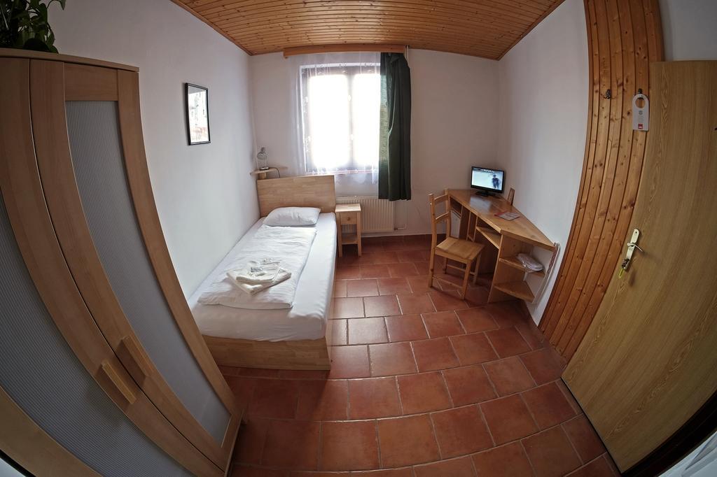 Hotel Kreta Kutna Hora Luaran gambar